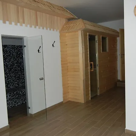 Macesen Spodnja Sorica