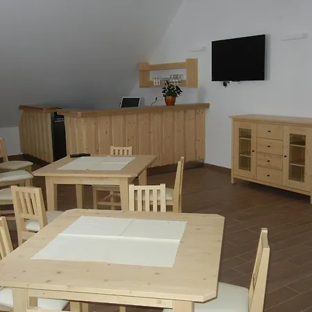Macesen Guest house 3*