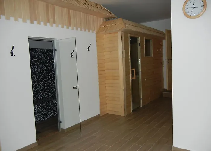 Macesen Spodnja Sorica