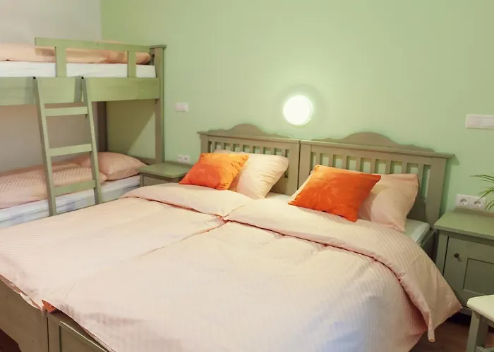 בית הארחה Macesen 3*