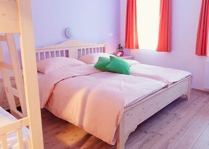 Gasthuis Macesen Spodnja Sorica